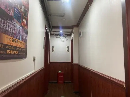 Xiaowo Homestay (Xijiang Qianhu Miao Village Ancient Street)
