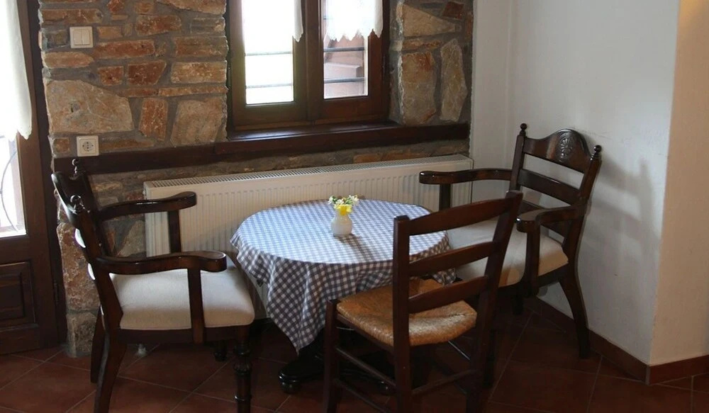 Kastania Gi