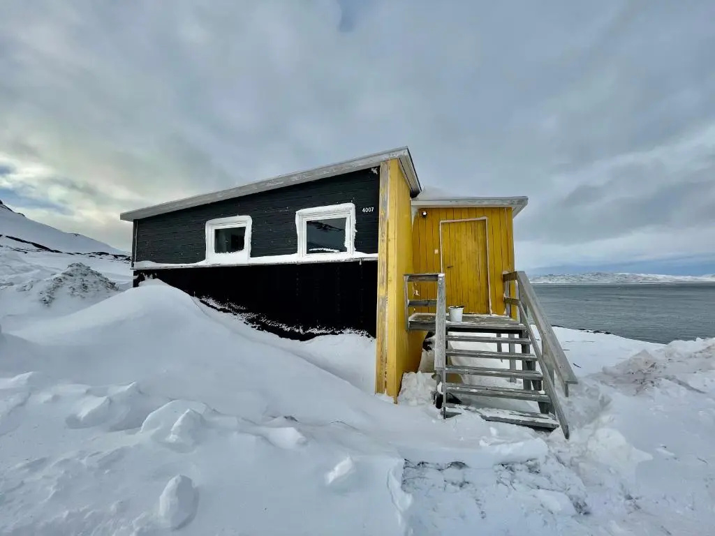 Inuk Hostels