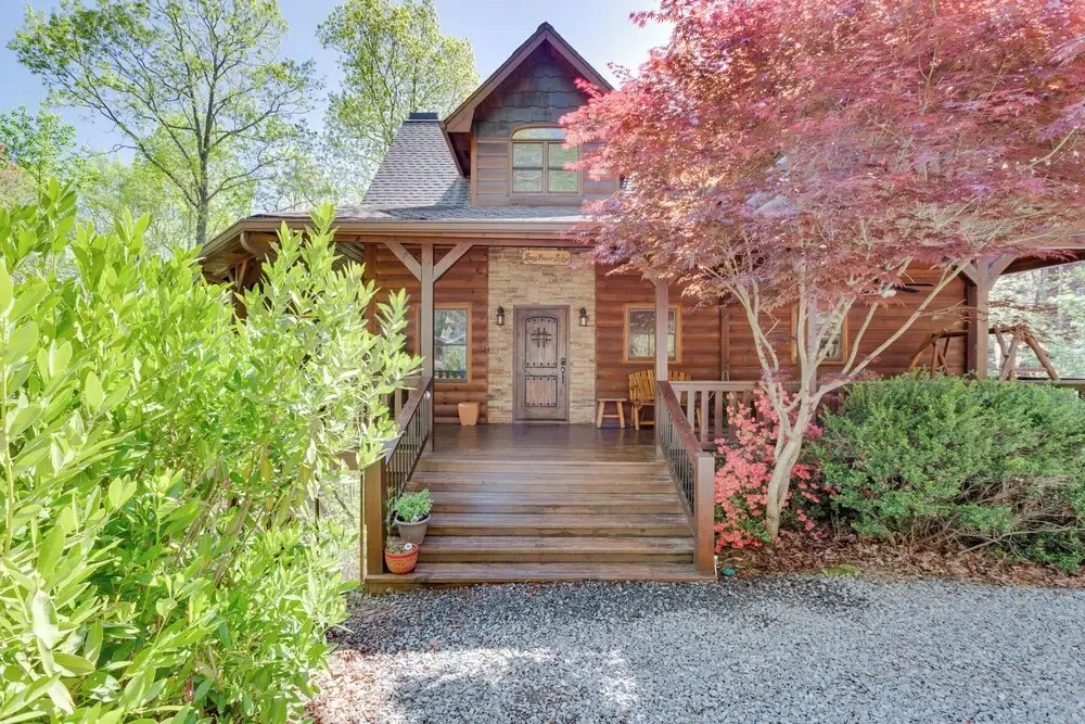 Ellijay Hideaway w/ Hot Tub, Views & Game Room!