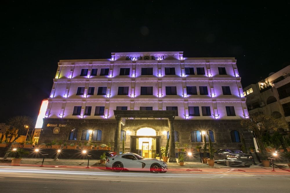 Strand Hotel