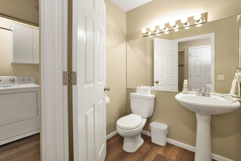 2220-castle Glen Gem 3 Bedroom Home by Redawning