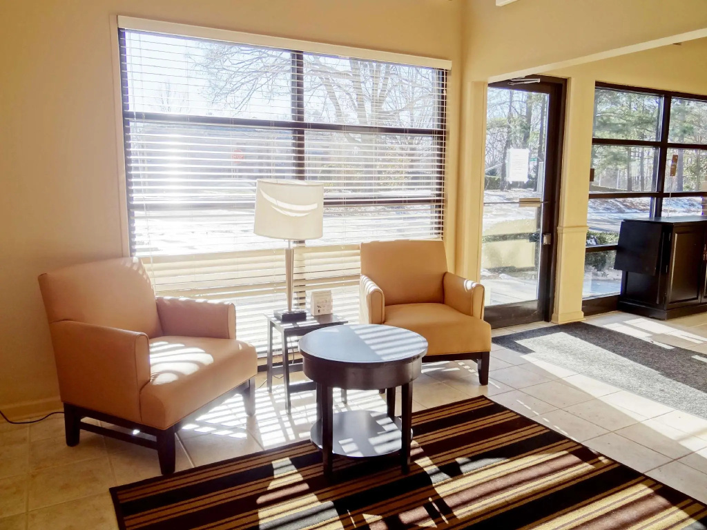 Suburban Studios Cary - RDU Airport