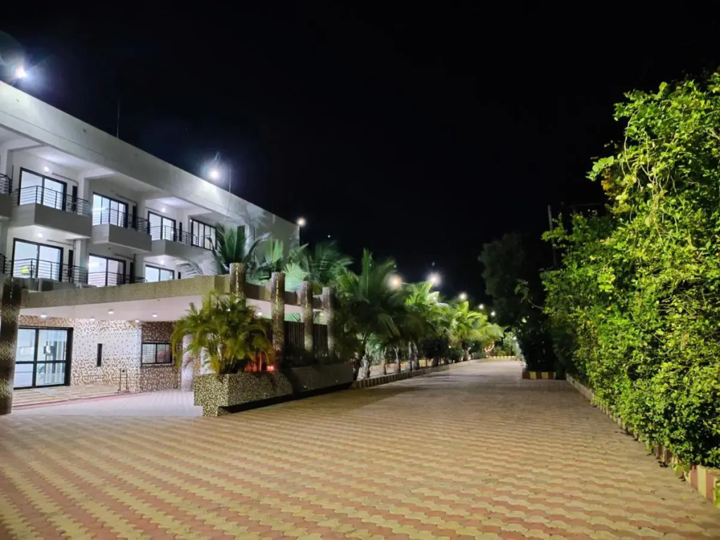Sapphero Resorts