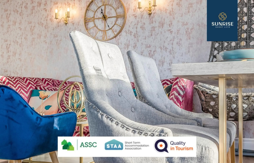 PRESIDENTIAL SUITE, Family Home, Luxury Bedrooms, 2 Rooms, 1 King Bed, 2 Single Beds, Free WiFi, Free Parking, Families, Tourists, Business Travelers, Relocation, Beautiful Sea Views