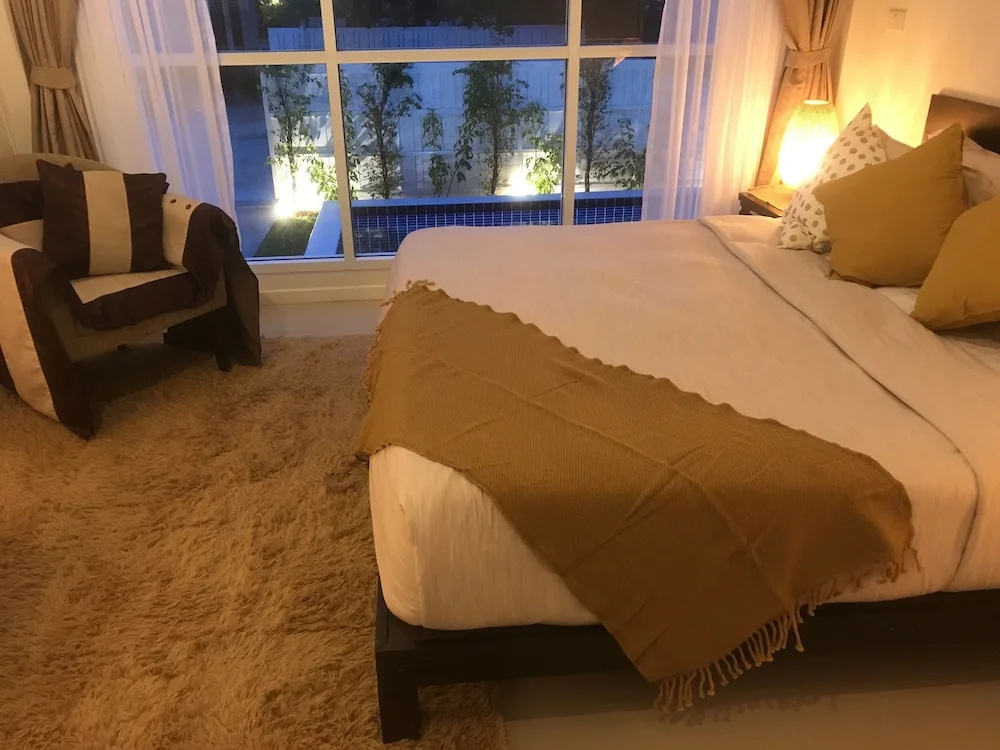 2 Bedroom Luxury House Near Beach