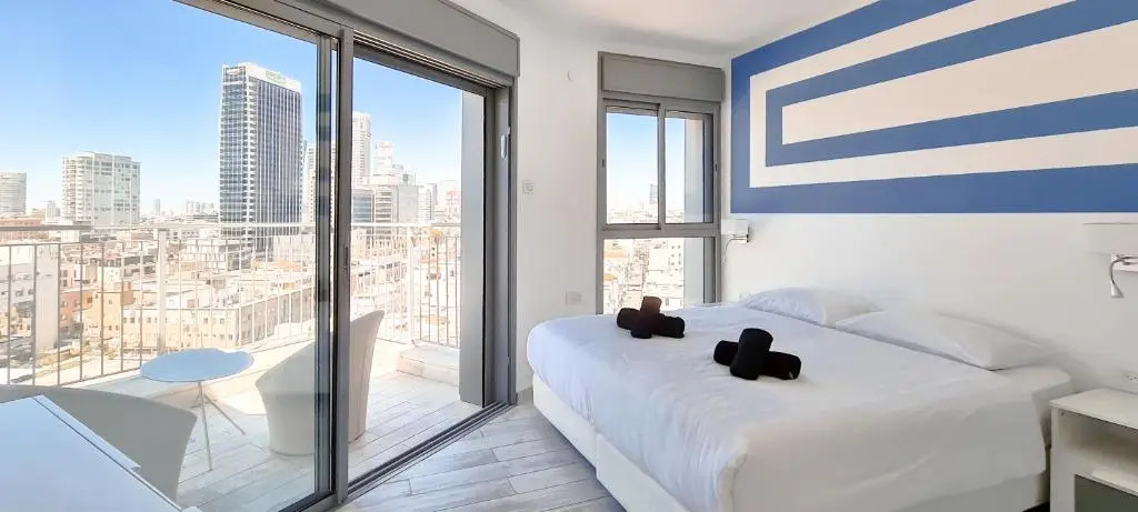 Unique 3 Bdr Penthouse Sea View Florentine #TL48