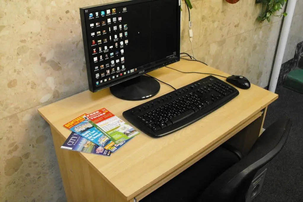 Season Hostel 2
