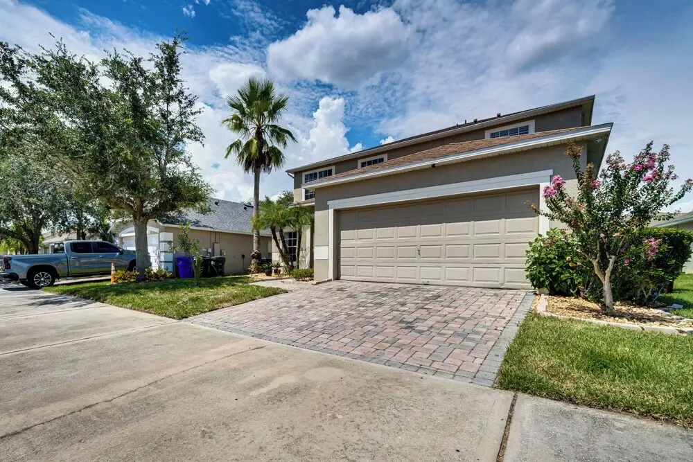10 Mi to Parks: Spacious Kissimmee Home w/ Lanai!