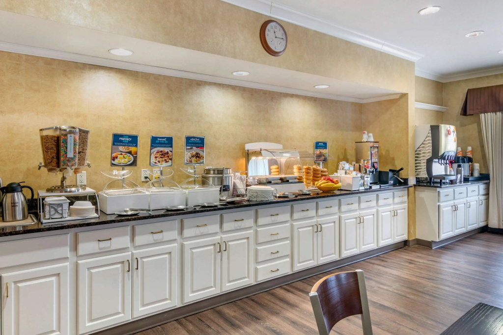 Clarion Pointe Medford