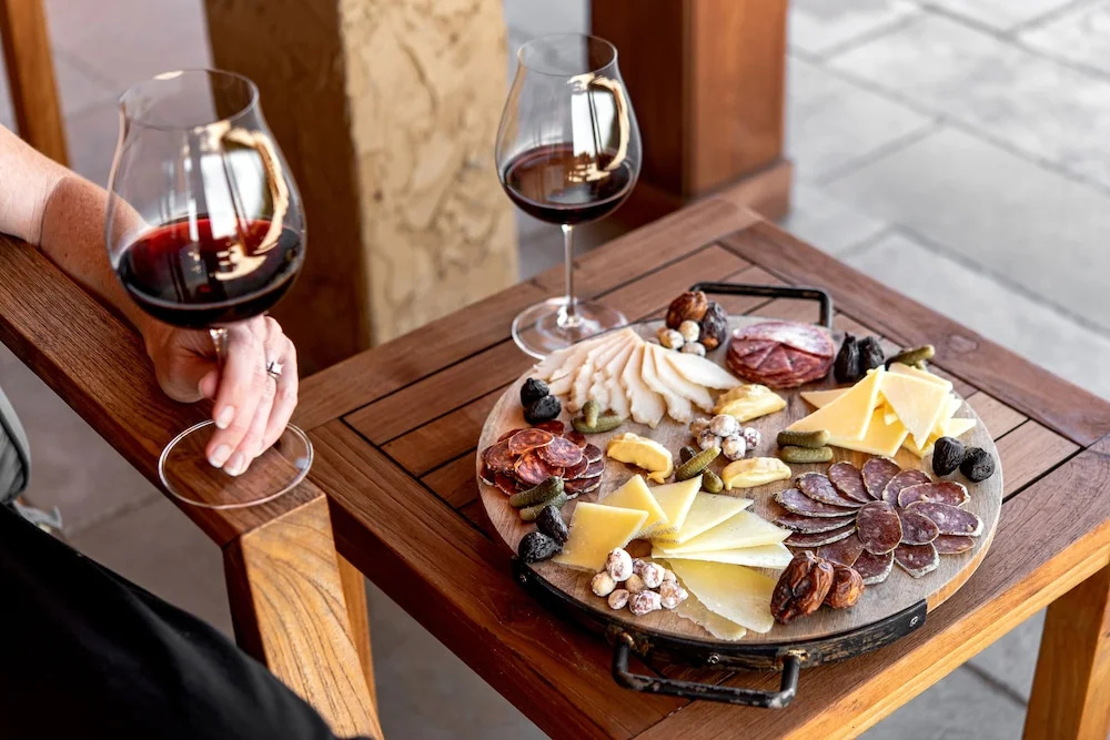 Black Walnut Inn & Vineyard