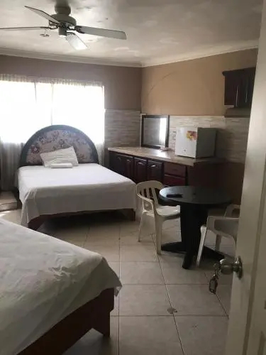 Hotel Plus