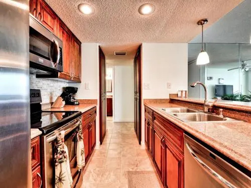 440 West 808N