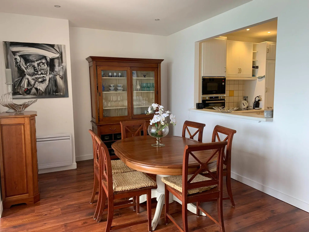 Duplex apartment in a prime seafront location, Treboul, Douarnenez