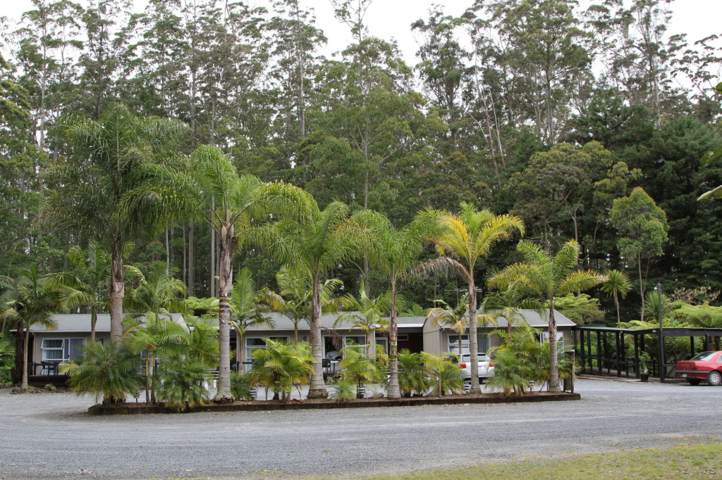 Woodlands Motel