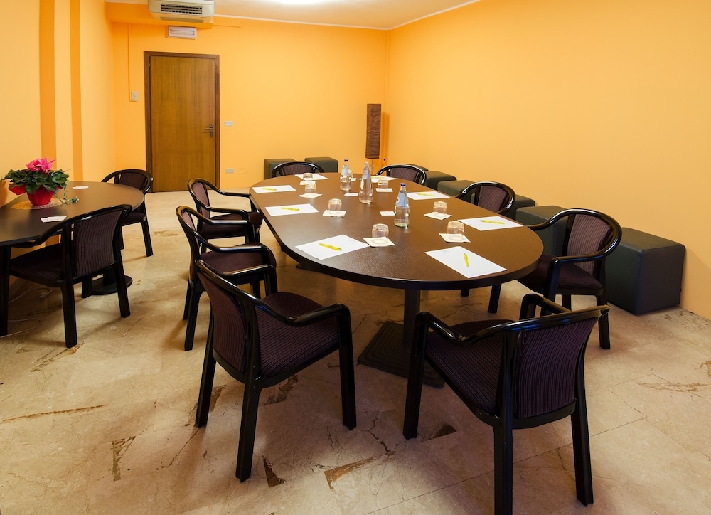 Hotel Oasi