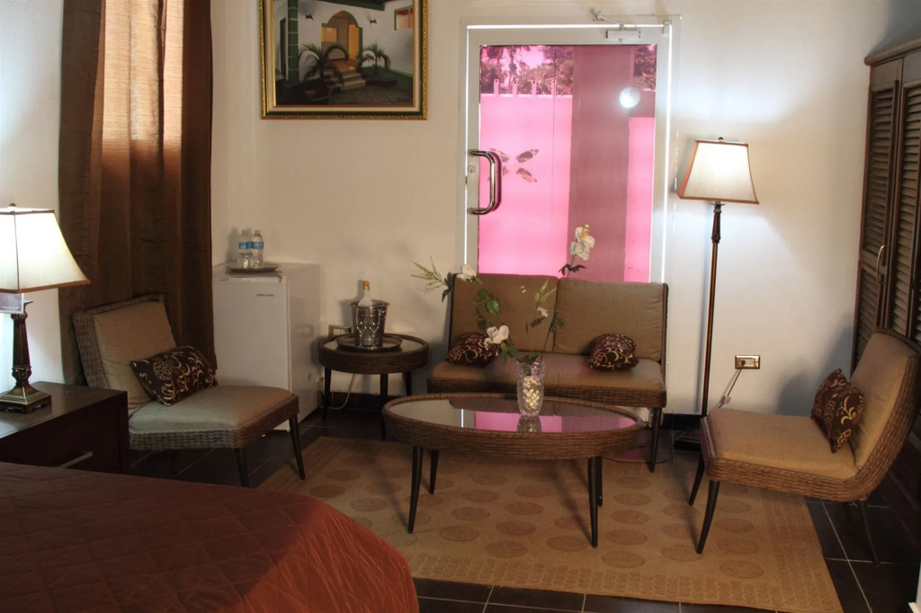 La Maison Hotel