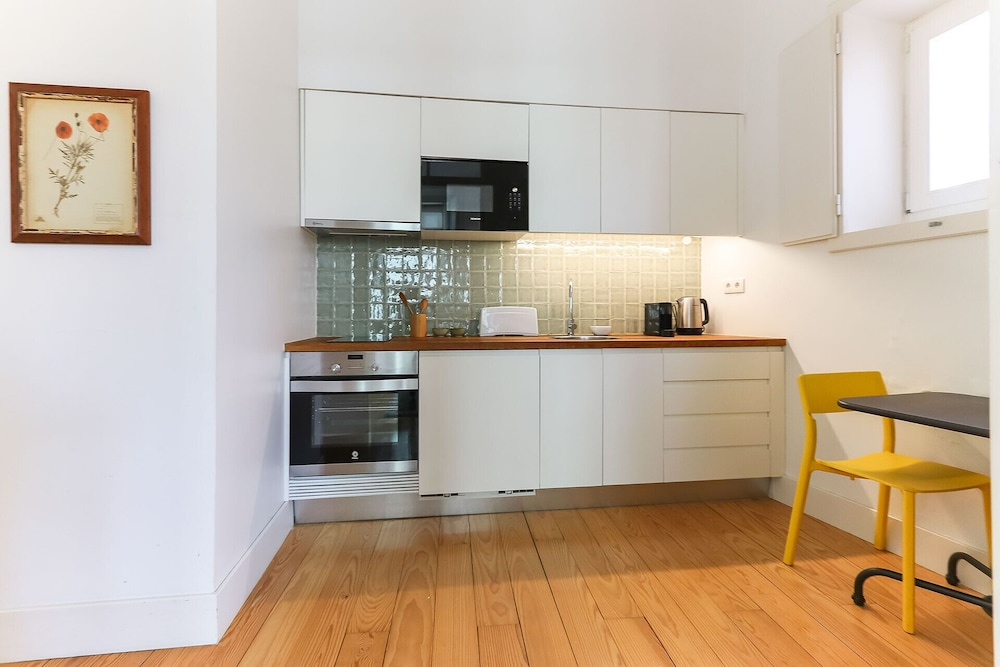 Alfama Deluxe by Homing