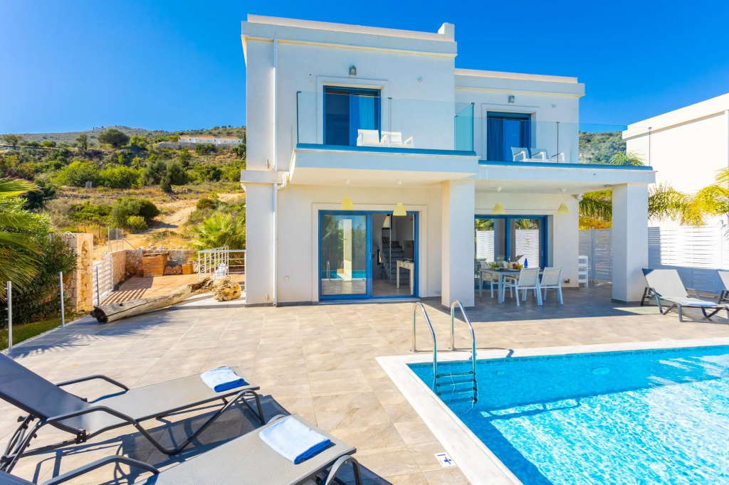 Villa Seashell Large Private Pool Walk to Beach Sea Views A C Wifi Eco-friendly - 2641