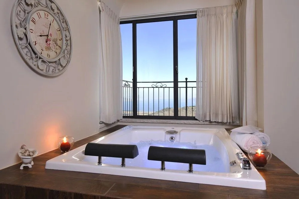 Kami Suites Hotel