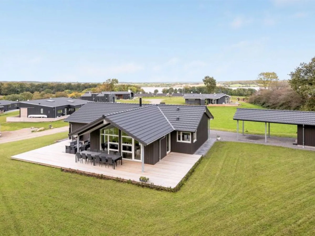 "Rathulf" - 500m from the sea in SE Jutland