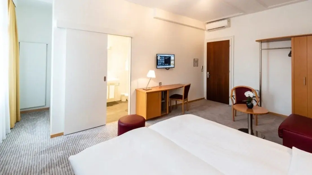 Central City Hotel Rochat