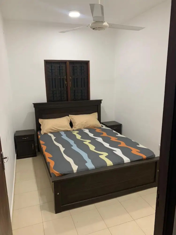 R4 Crescent Stay Colombo Apartment