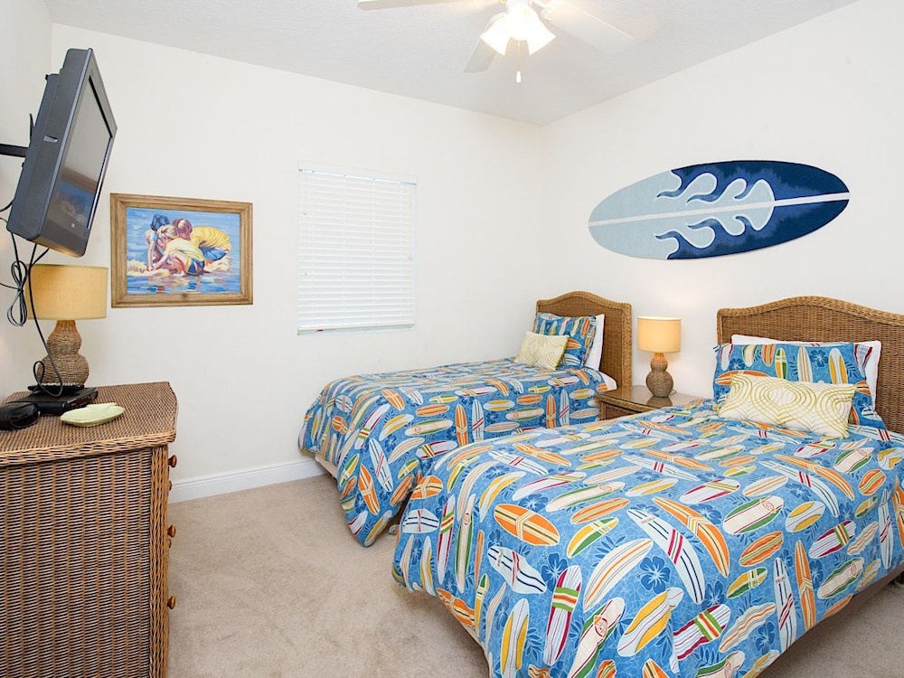 365 E Beach Blvd Condo Unit 604