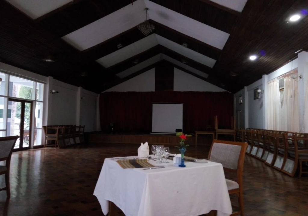 Mrauk U Hotel