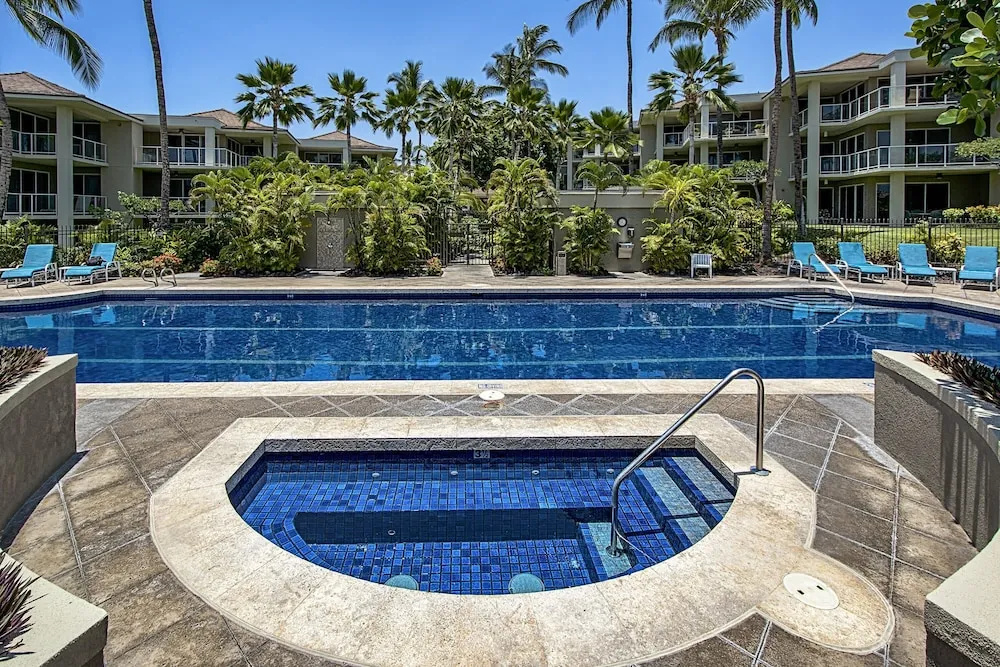 Vista Waikoloa B-206 2 Bedroom Condo by RedAwning