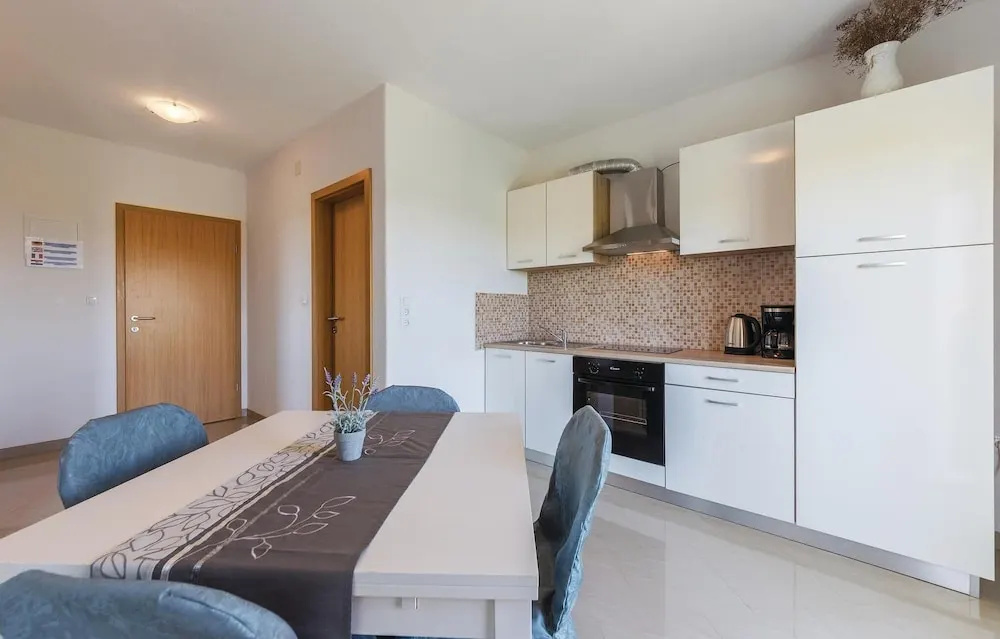 Nice Apartment in Pomer With 2 Bedrooms
