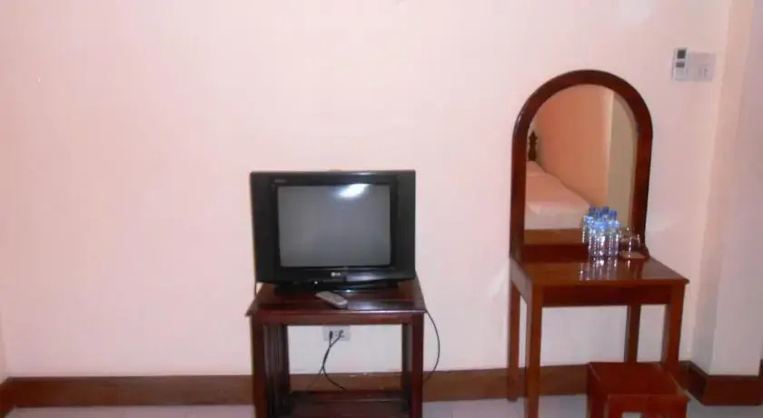 Oudomsab Guesthouse & Restaurant