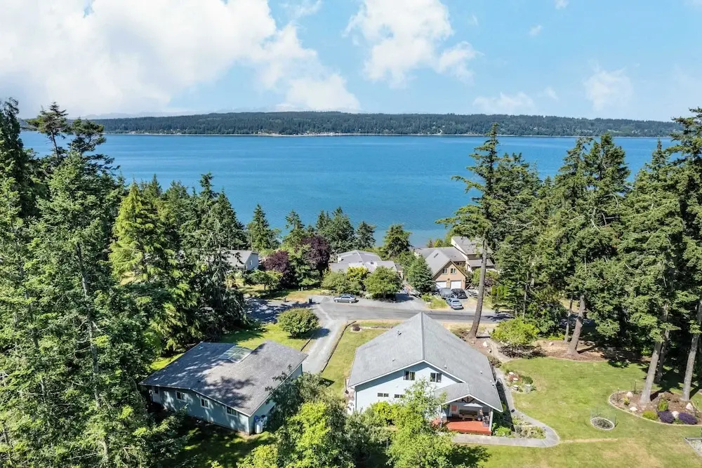 Harborview Getaway by Avantstay Walk to Beach