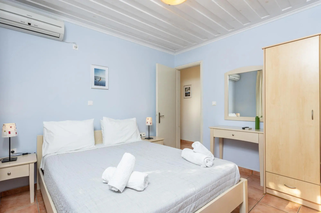 Maria Beach House Large Private Pool Walk to Beach Sea Views A C Wifi - 2176
