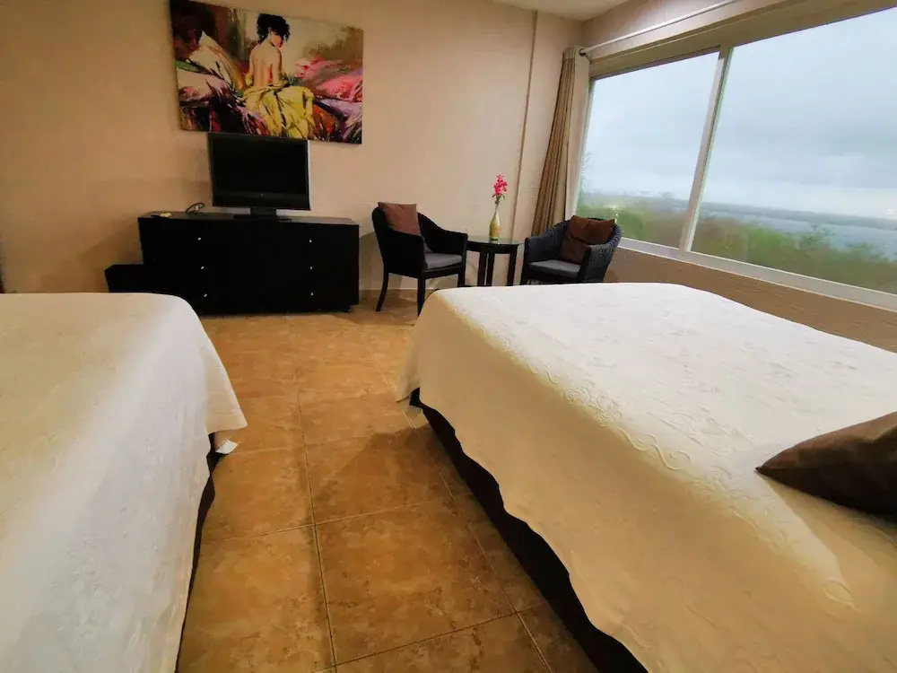 Cozy Studio In Beachfront Condominium