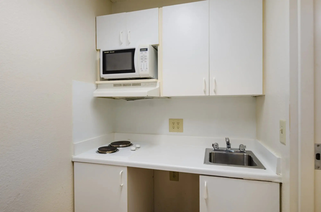 Suburban Studios Winston Salem-University Parkway