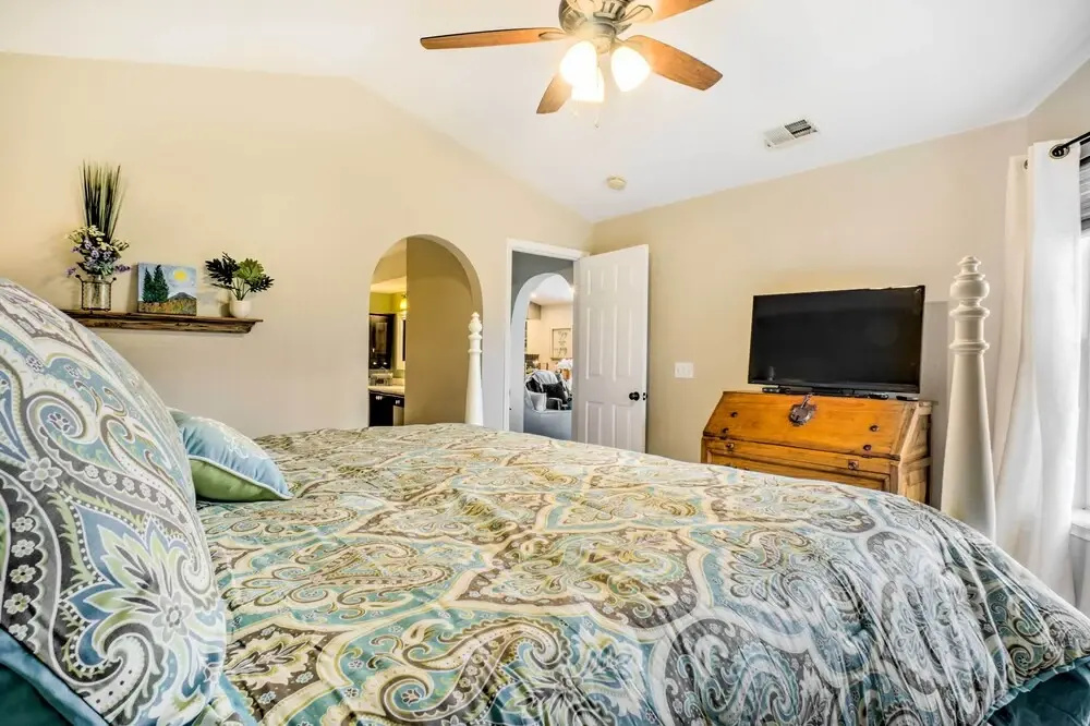 Holiday Hills Resort Condo: 3 Mi to Branson Strip!