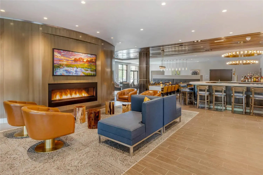 DoubleTree by Hilton Charleston Riverview
