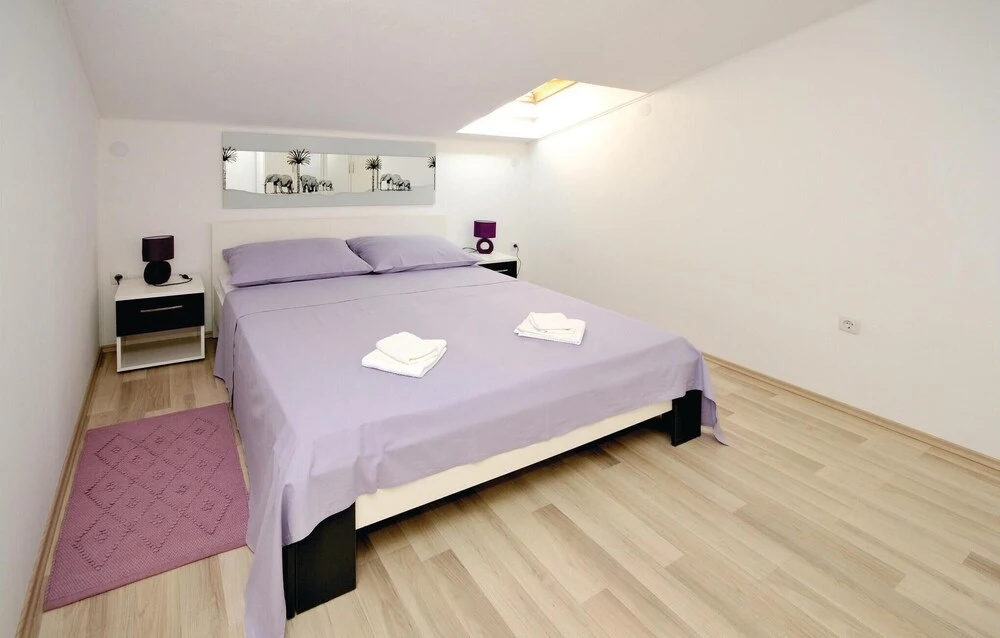 Awesome Home in Kastel Kambelovac With Wifi and 2 Bedrooms
