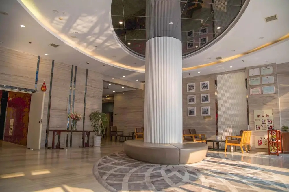 Metropolo Hotel Zhenjia Wanda Plaza Railway Station