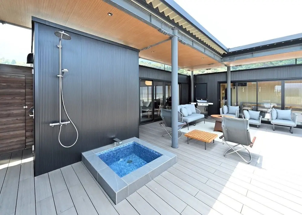 SIOKUMIHAMA  Sea  Side  Villa  HAMATSUZURI