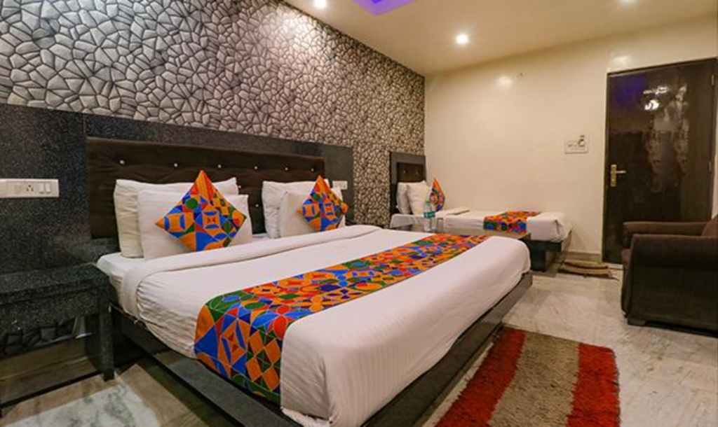 FabHotel A One Noida Sector 11