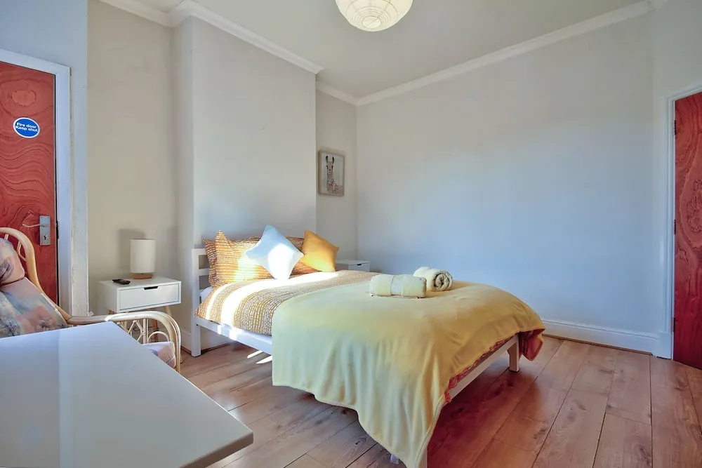 Upperton Road Guest Lodge