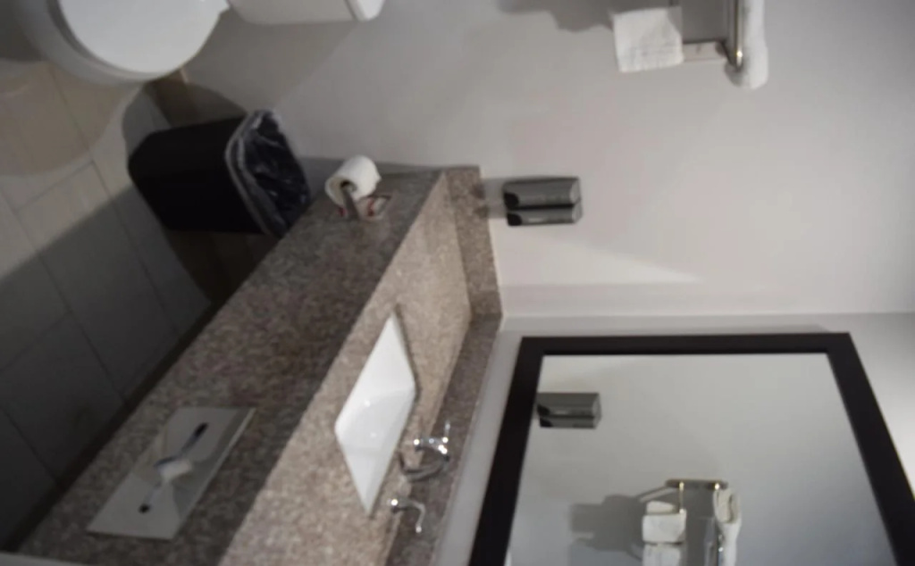 Deluxe Inn Hawthorne/ LAX