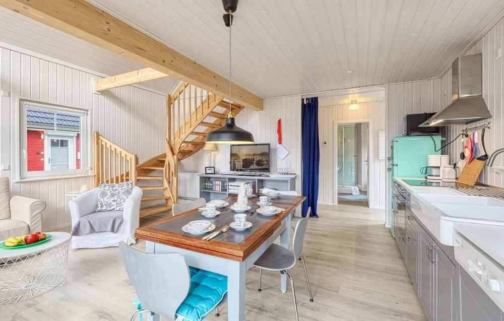 Stunning Home in Zerpenschleuse With 2 Bedrooms and Wifi