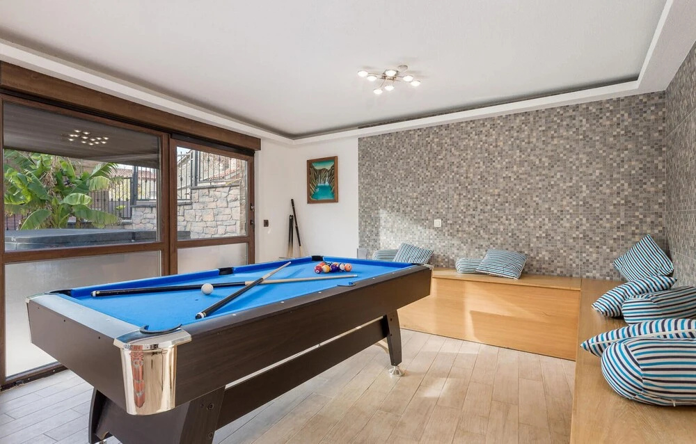 Lovely Home In Gabonjin With Kitchen