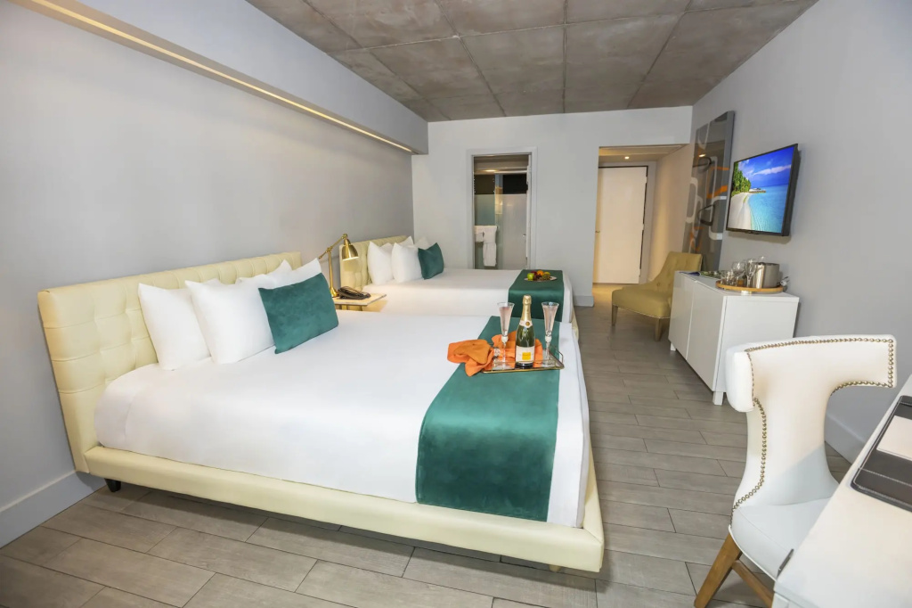 Riviera Suites