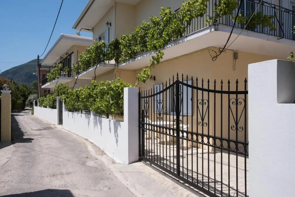 Soula Apartments