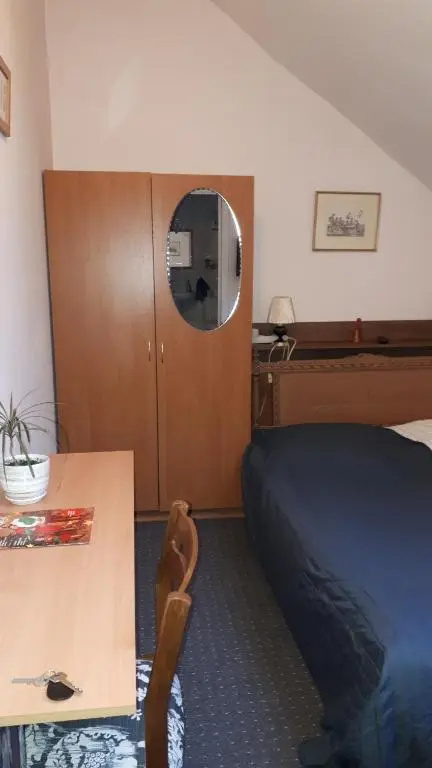 Valentinas Rooms