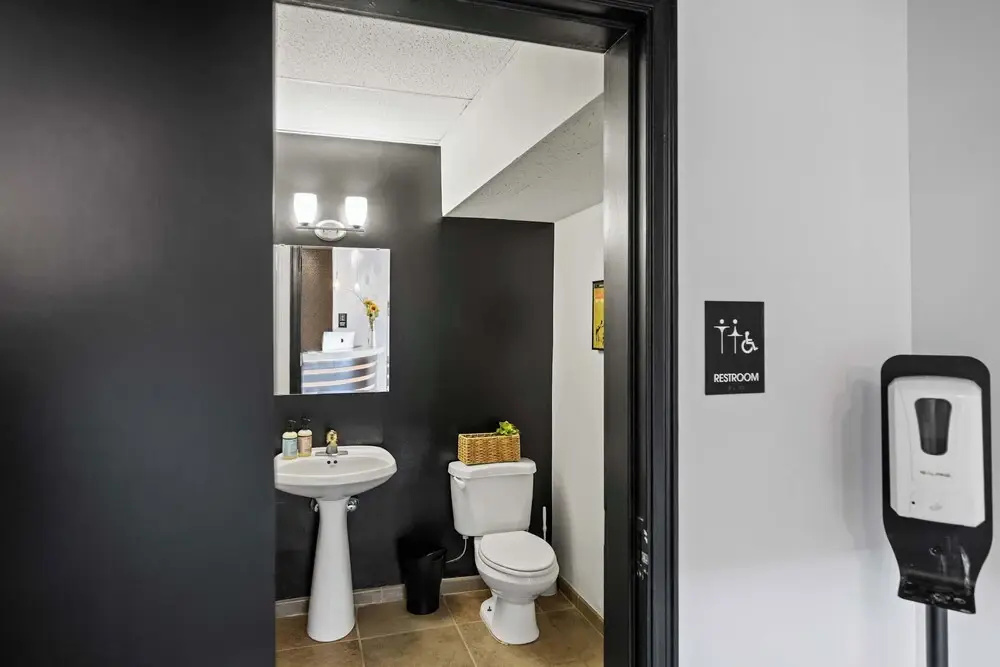 The 333 Suites 201 Stay for 6